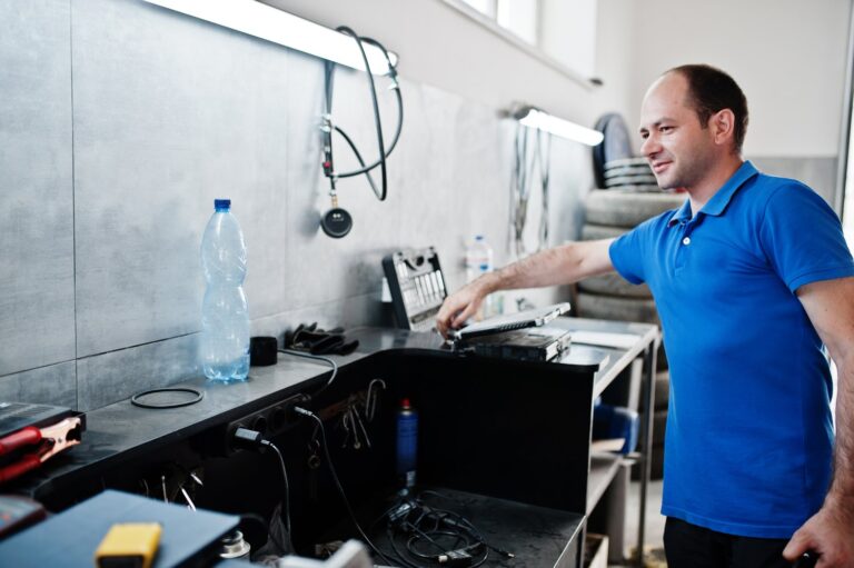 Dlaczego zmywarka nie pobiera wody? Diagnostyka i rozwiązania