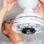 Co zrobić gdy czujnik dymu piszczy mimo braku zagrożenia?