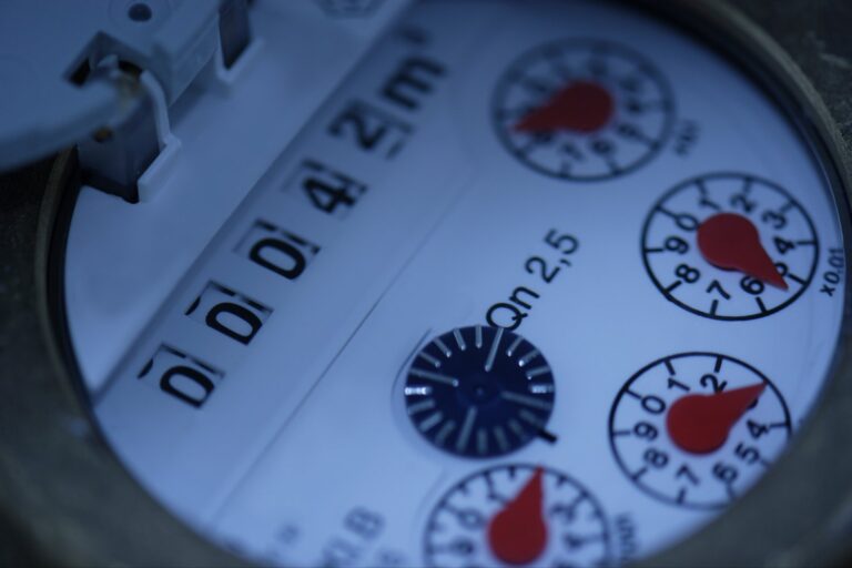 Co zrobić gdy wodomierz obraca się mimo zamkniętych zaworów?