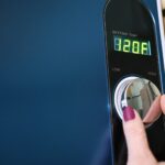 Dlaczego bojler elektryczny długo nagrzewa wodę mimo sprawnych grzałek?