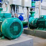 Dlaczego pompa cyrkulacyjna CWU głośno pracuje w godzinach nocnych?