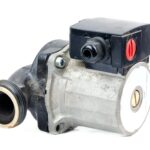 Dlaczego pompa obiegowa w instalacji CO ciągle się restartuje?