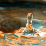 Dlaczego woda z kranu ma metaliczny posmak mimo nowych rur?