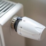 Dlaczego zawór termostatyczny w grzejniku nie reguluje temperatury?